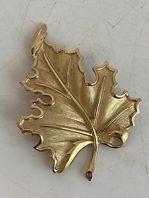 Vintage Crown Trifari Leaf Brooch Pin Gold Tone Trifari Fashion Jewelry $14.99