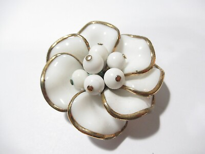 Trifari Crown White Milk Glass Flower Brooch Pin Vintage $129.00