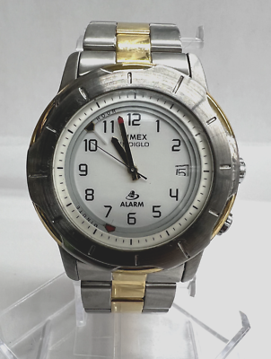 Men#x27;s Timex Classic Two Tone Indiglo White Dial w Silver Gold Metal Band 56 $29.90