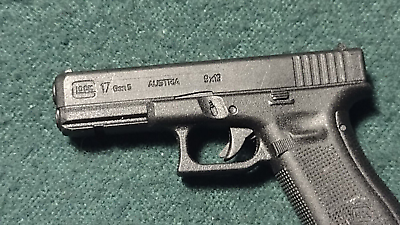 GLOCK 17 Gen5 AUSTRIA 9X19 9MM Mini Firearm Handgun Pistol KEYCHAIN SHOT SHOW $12.50