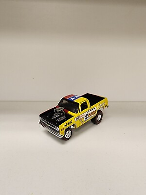 AUTO WORLD Zinger Snake And Mongoose EXCLUSIVE CHEVY SILVERADO LOOSE $12.00