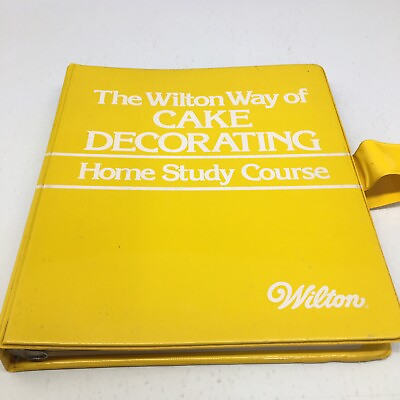 Vintage The Wilton Way Of Cake Decorating Home Study Course 3 Ring Binder $17.86