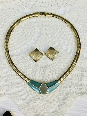 VINTAGE TRIFARI Teal Blue And Gold Choker Necklace And Gold Lever back Earrings $79.95